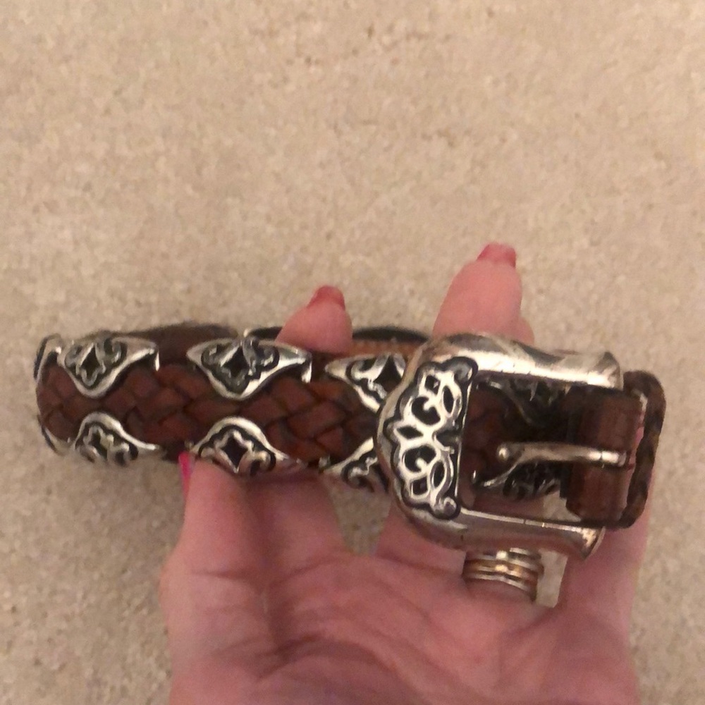 Beautiful Brighton belt. Size small. Great preloved condition. 32 inches